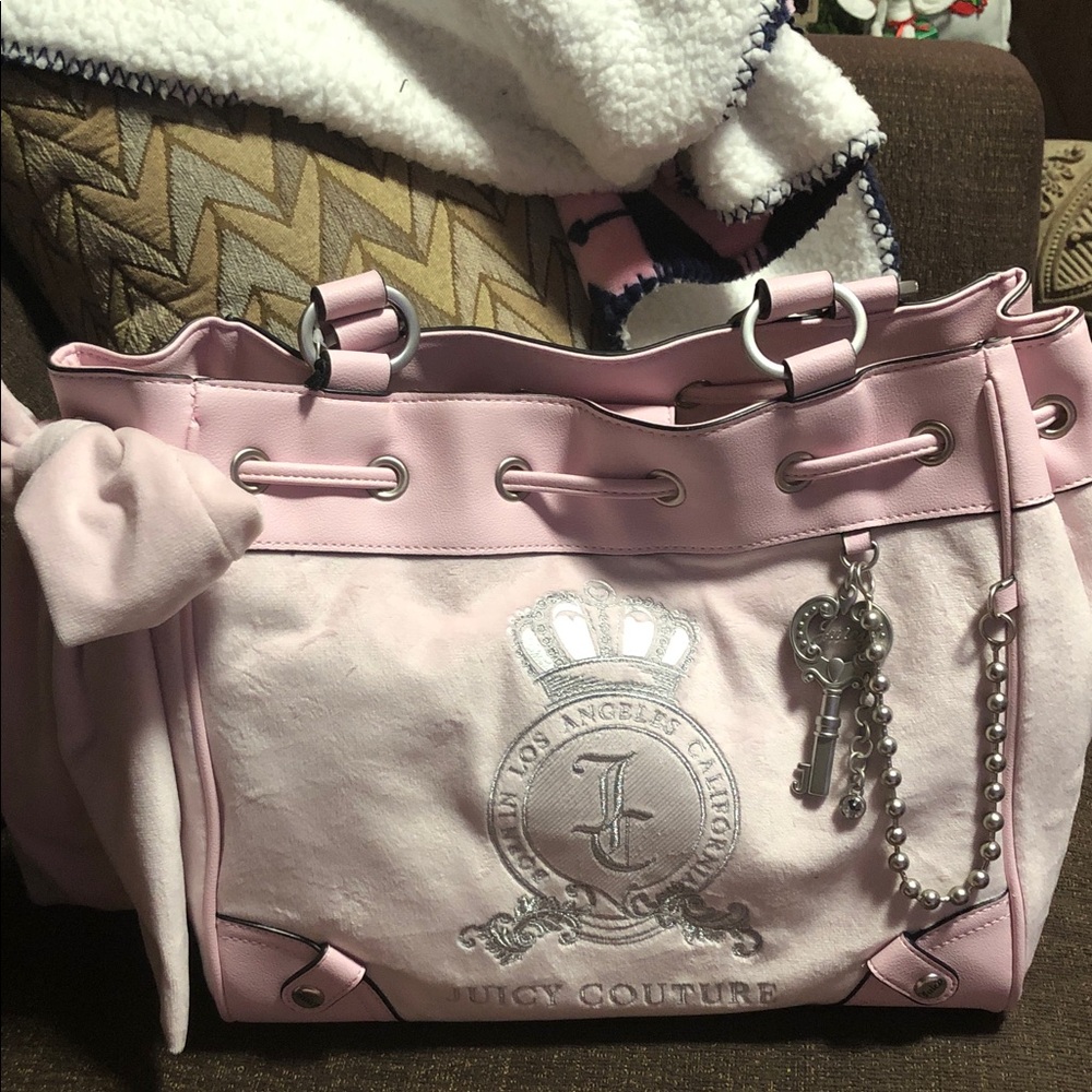 Juicy Couture Classic Lovers Daydreamer Tote Bag